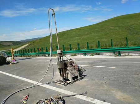 柳城公路地基基础注浆加固